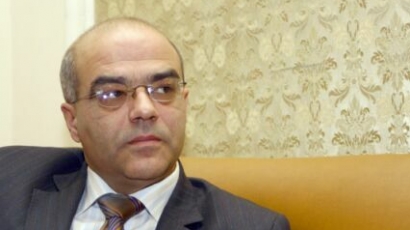 Бакалов отменя част от реформите на Цветлин Йовчев